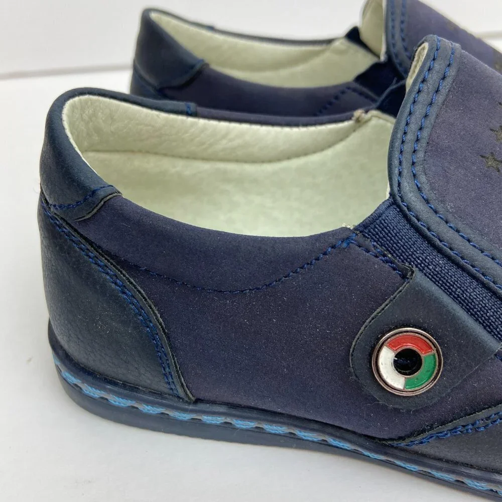 NWT M + D Boys Blue Faux Leather Slip-on Loafers Size 1 (EU 32)
